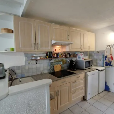 T3 Mezzanine Avec Climatisation - 6 Personnes - Parking - Saint-pierre-la-mer - Fr-1-795-60 * Fleury (Aude)