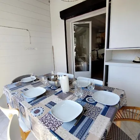 T3 Mezzanine Avec Climatisation - 6 Personnes - Parking - Saint-pierre-la-mer - Fr-1-795-60