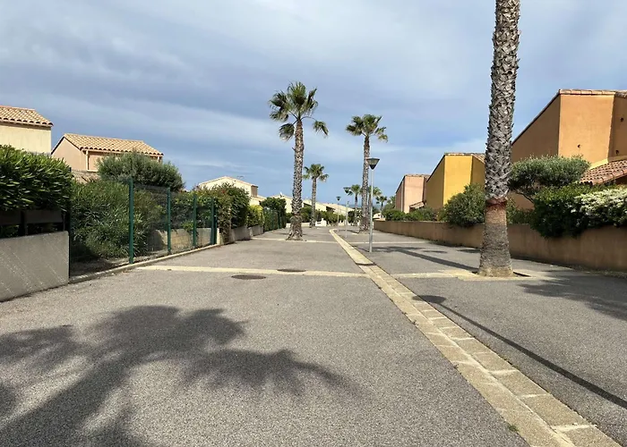 T3 Mezzanine Avec Climatisation - 6 Personnes - Parking - Saint-pierre-la-mer - Fr-1-795-60 Villa *